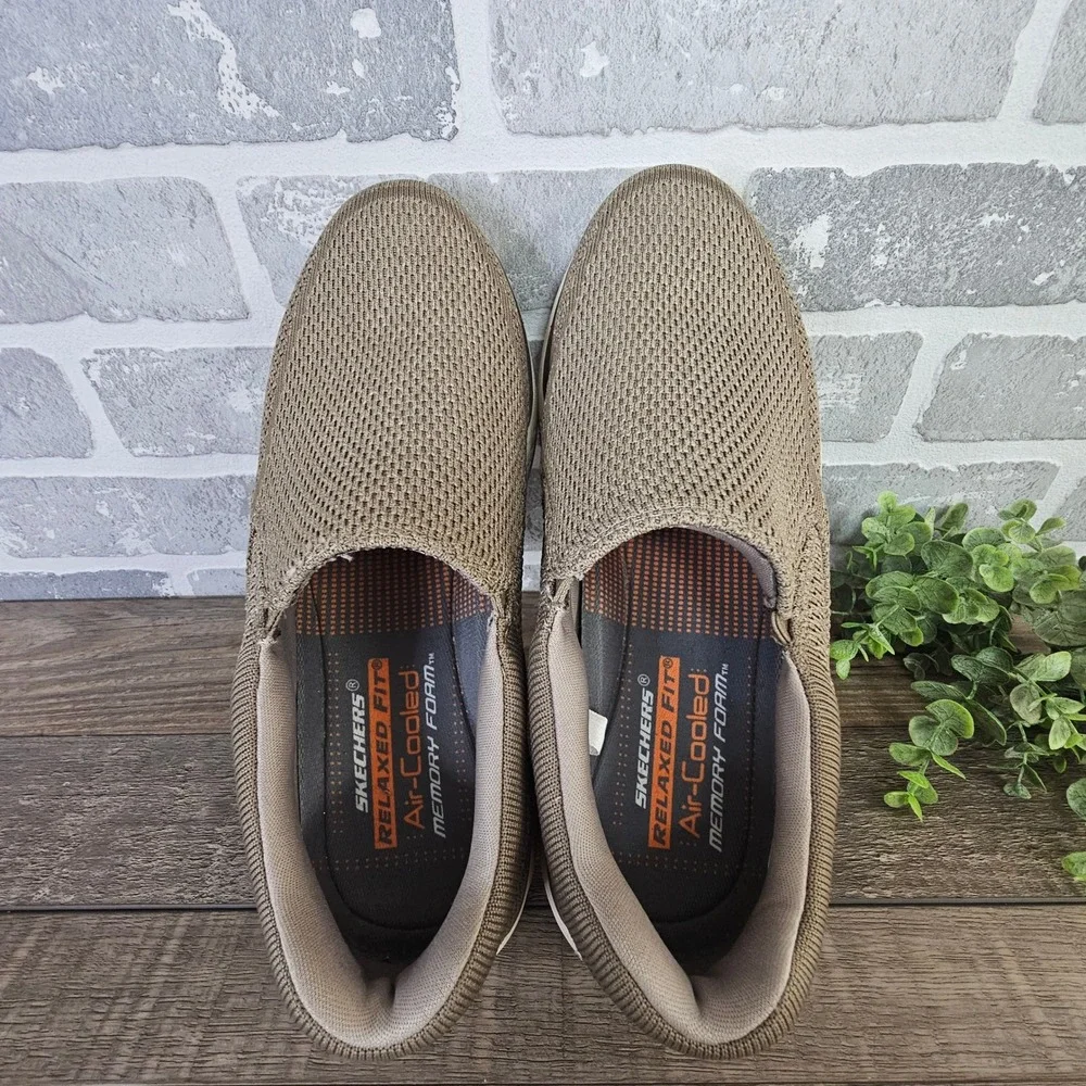 Skechers Expected Gomel Men's 8.5 Taupe Slip On Memory Foam 65086